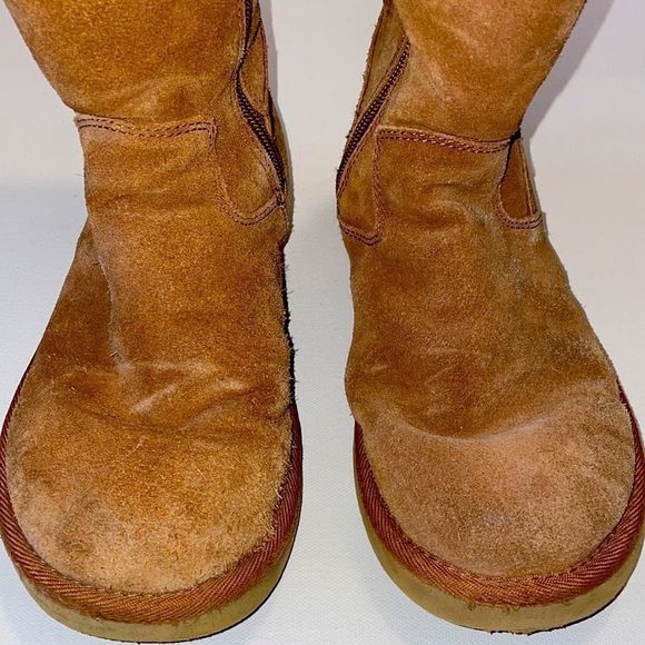 UGG Tall Sunset Boot - Picture 2 of 11